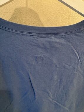lululemon athletica Women's Slate Blue Scoop Neck Short Sleeve Tee